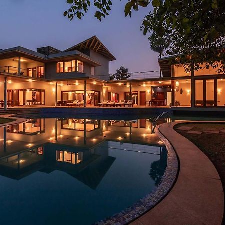 Jay House By Stayvista - Leisure Oasis With Pool, Snooker, Table Tennis & Foosball Fun Alībāg Eksteriør billede