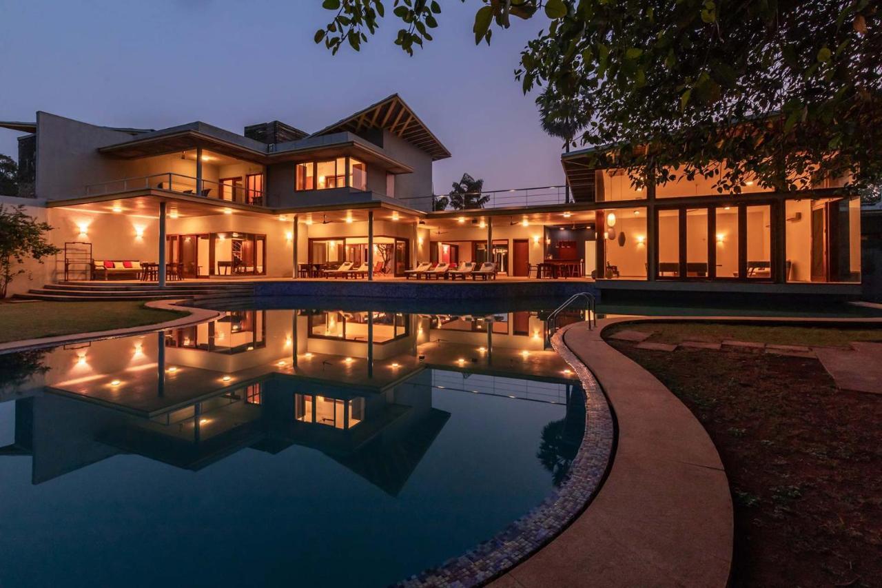 Jay House By Stayvista - Leisure Oasis With Pool, Snooker, Table Tennis & Foosball Fun Alībāg Eksteriør billede