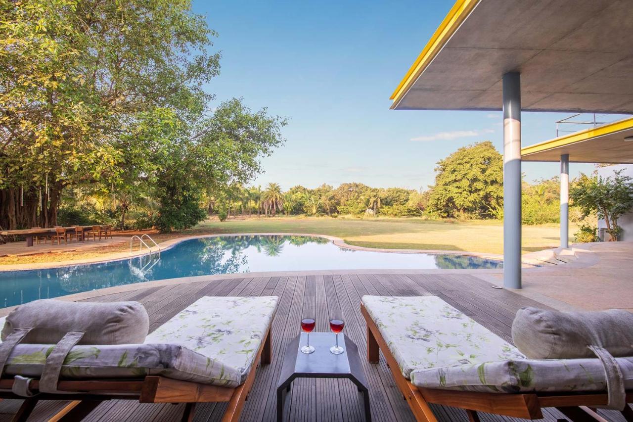 Jay House By Stayvista - Leisure Oasis With Pool, Snooker, Table Tennis & Foosball Fun Alībāg Eksteriør billede