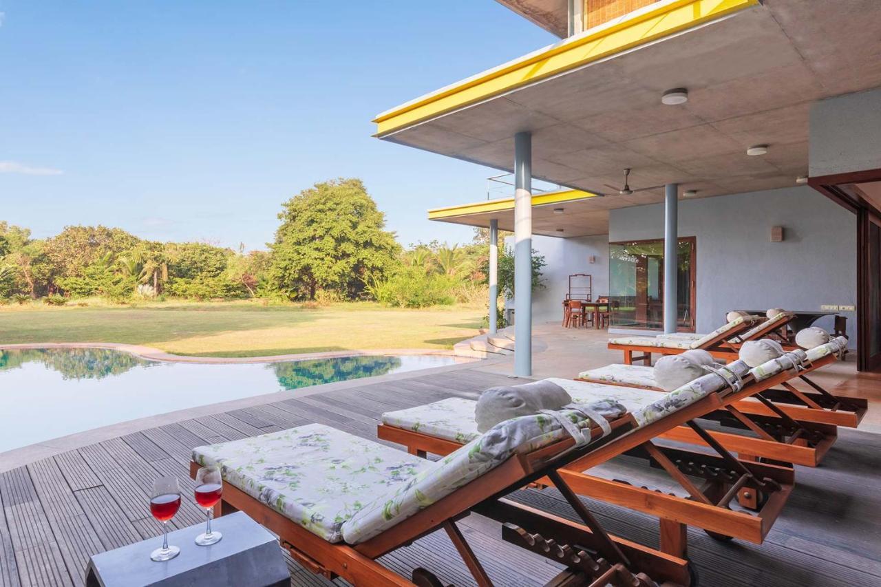 Jay House By Stayvista - Leisure Oasis With Pool, Snooker, Table Tennis & Foosball Fun Alībāg Eksteriør billede
