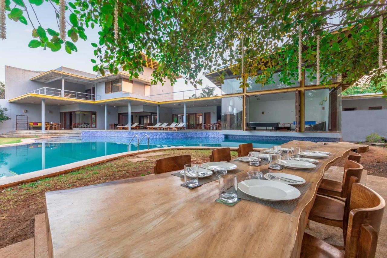 Jay House By Stayvista - Leisure Oasis With Pool, Snooker, Table Tennis & Foosball Fun Alībāg Eksteriør billede