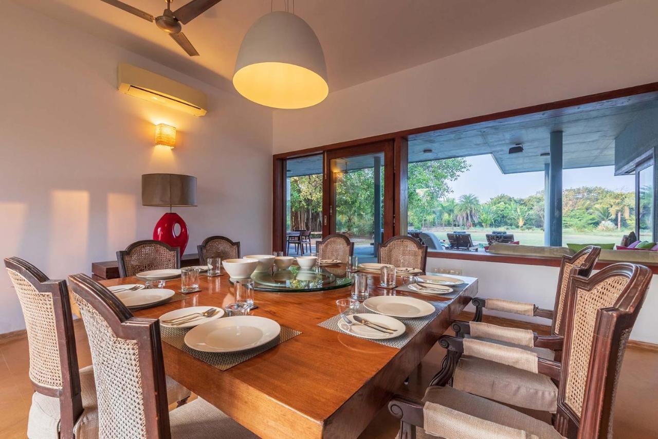 Jay House By Stayvista - Leisure Oasis With Pool, Snooker, Table Tennis & Foosball Fun Alībāg Eksteriør billede